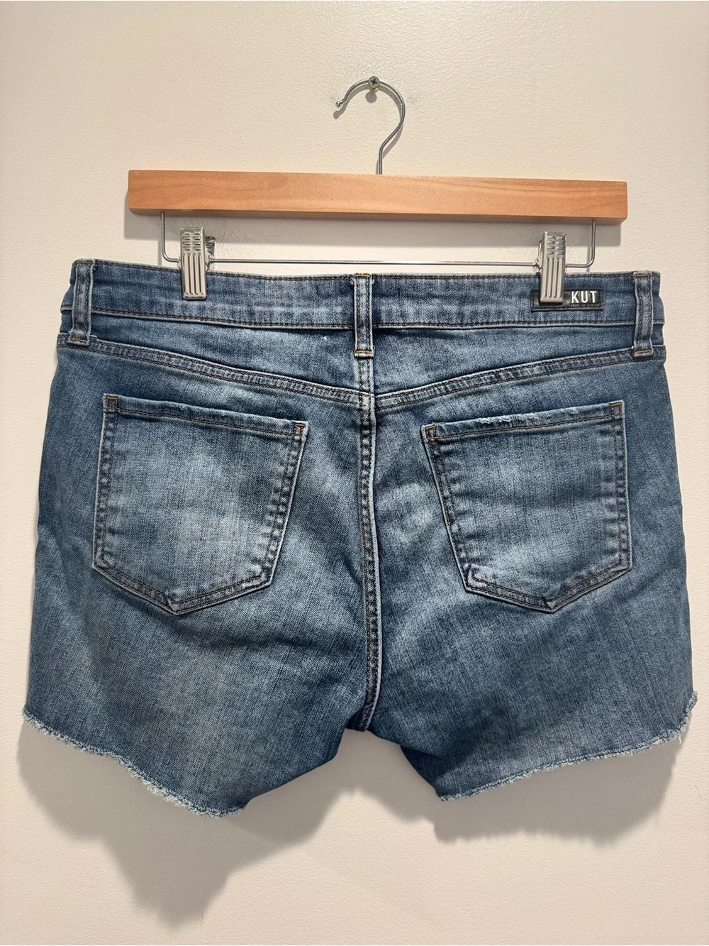 KUT FROM THE KLOTH Gidget medium wash denim shorts